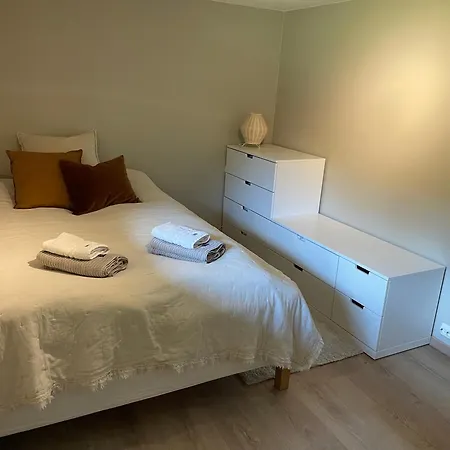 Ons 2024, 5 Bedroom House Βίλα *
